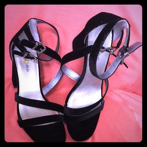 Gorgeous “velvet look strapped” dress shoes